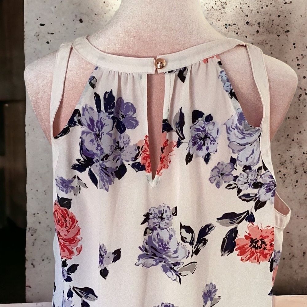 CANDIES SLEEVELESS TOP BLOUSE ALL OVER FLORAL PRINT MEDIUM - Picture 3 of 8